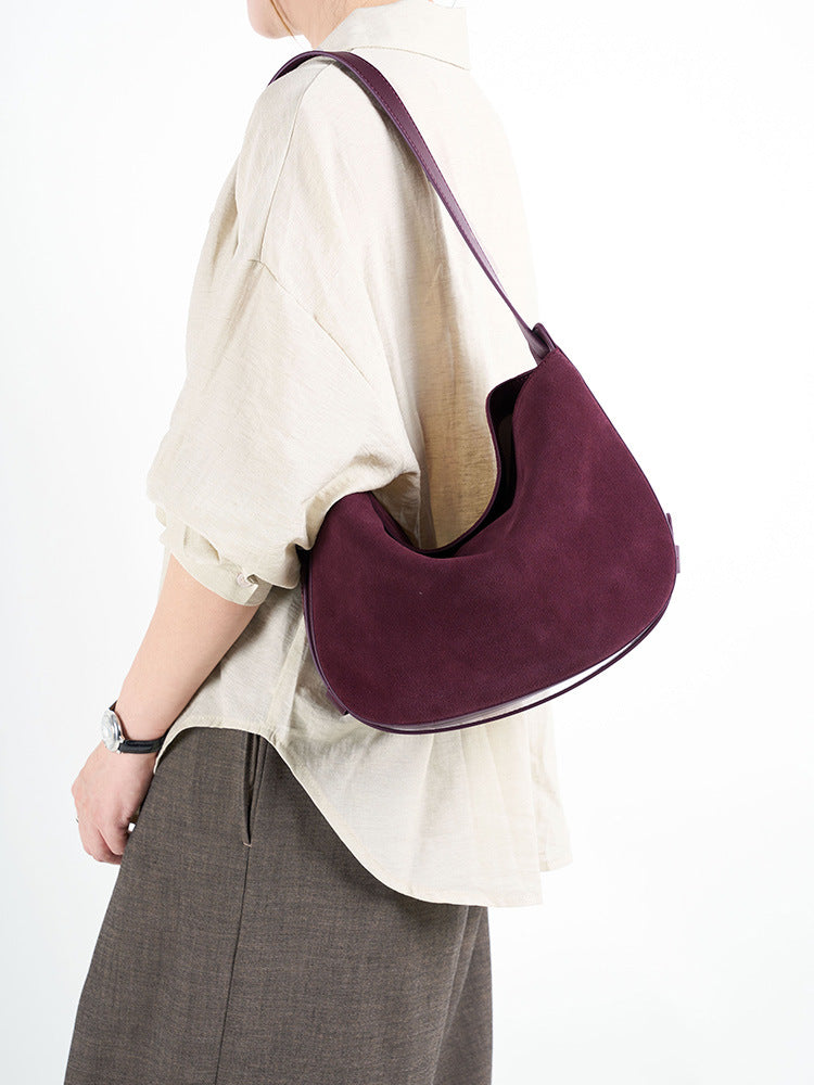 3897Women’s leather handbag