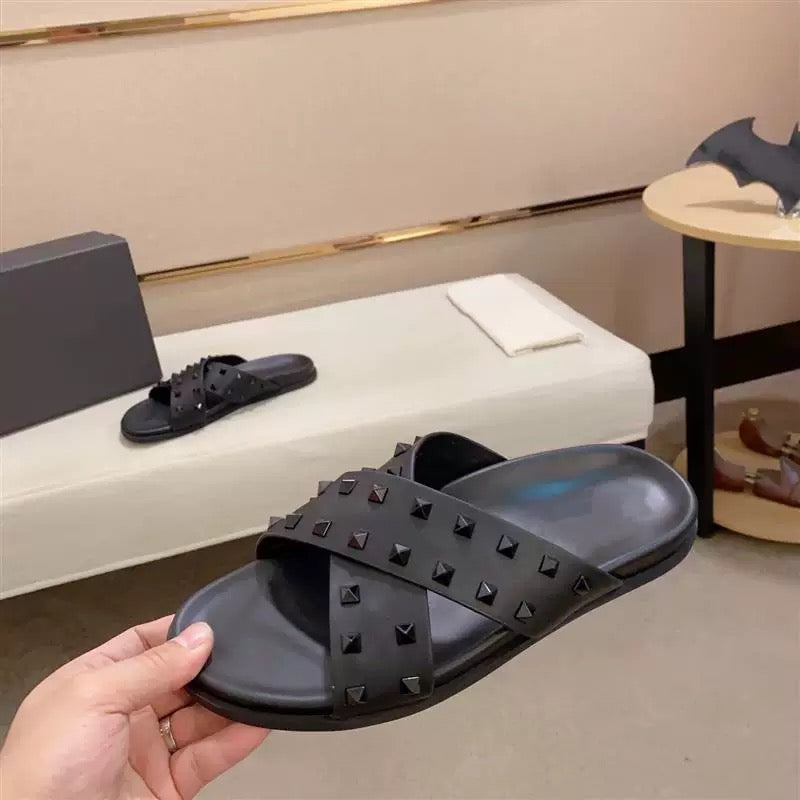 4705 rivet slippers
