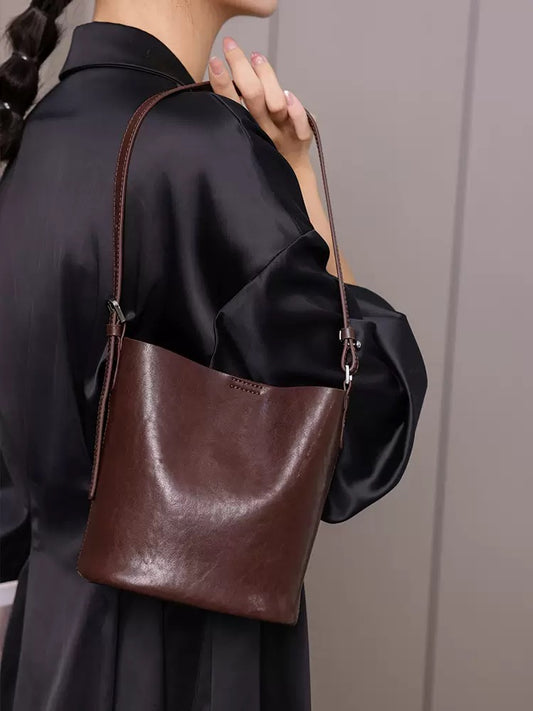 4764Real leather bucket bag