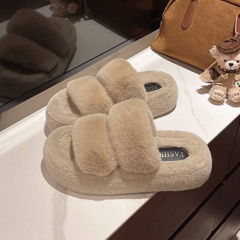3241 Mule Slippers