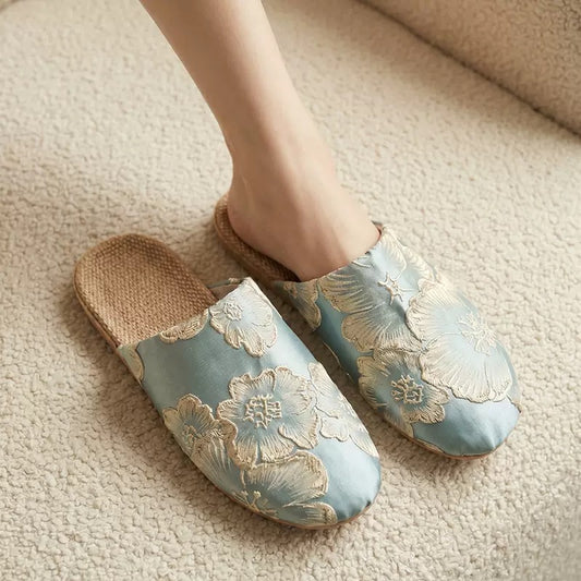 4852Women's slippers