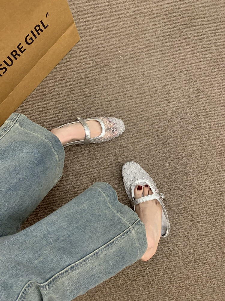 4208 Fashionable cut-out flats