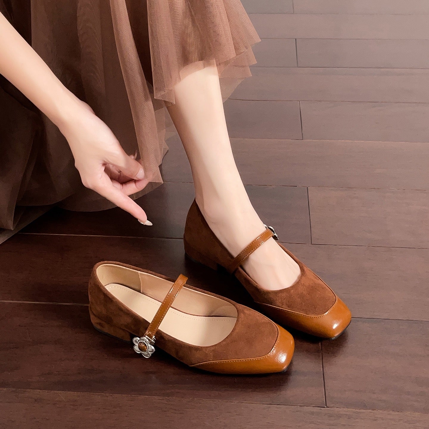 3935 Designer Women‘s Pumps