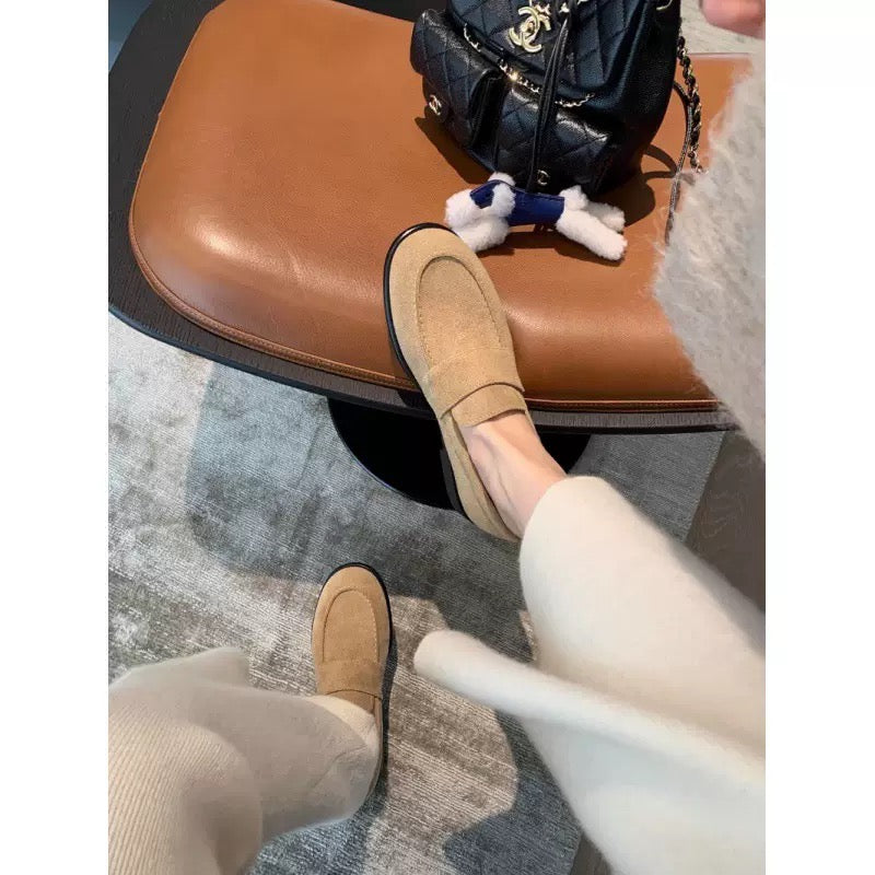 5126New leather shoes