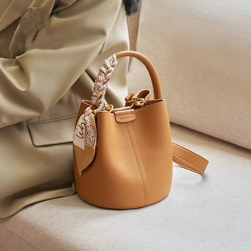 4411 genuine leather bucket bag