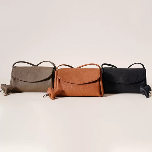 4716Classic crossbody bag