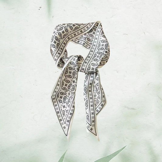 3192Woman silk scarf