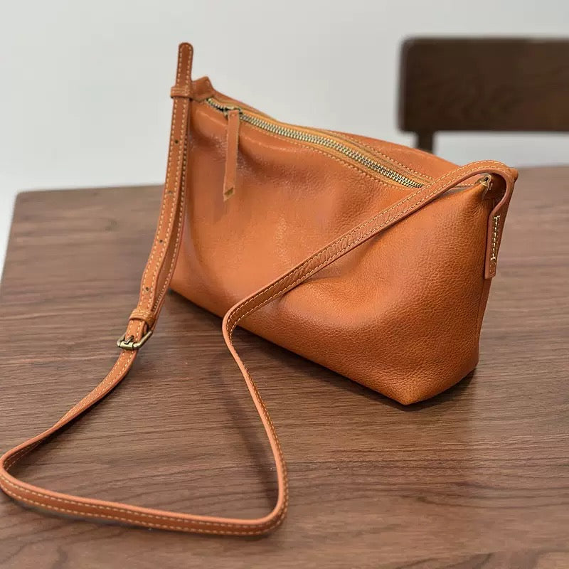 5164Real leather crossbody bag
