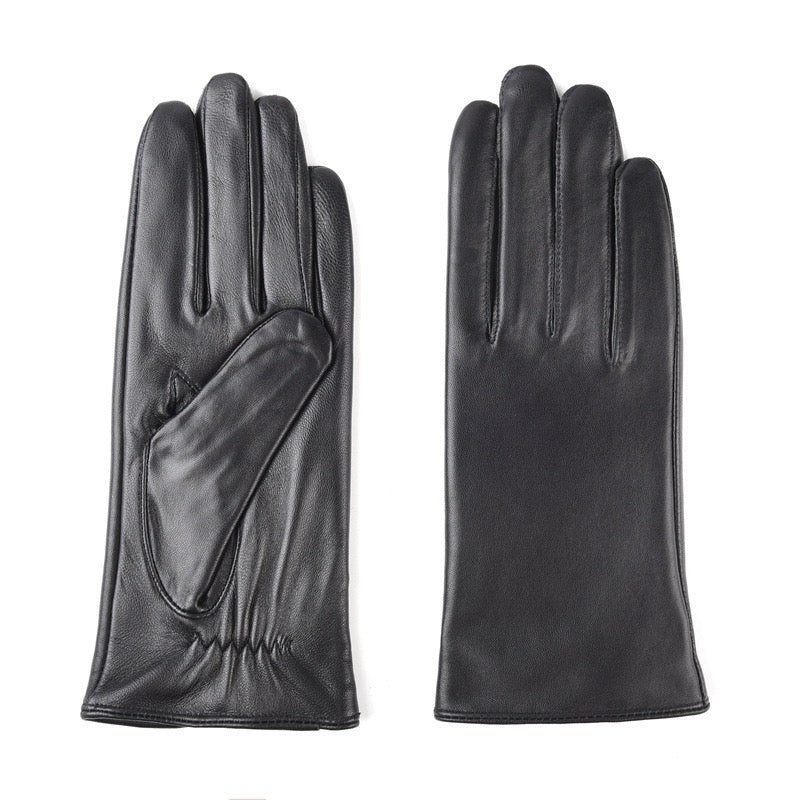 3461 Designer gloves