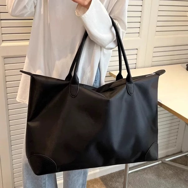 4476 large nylon duffle