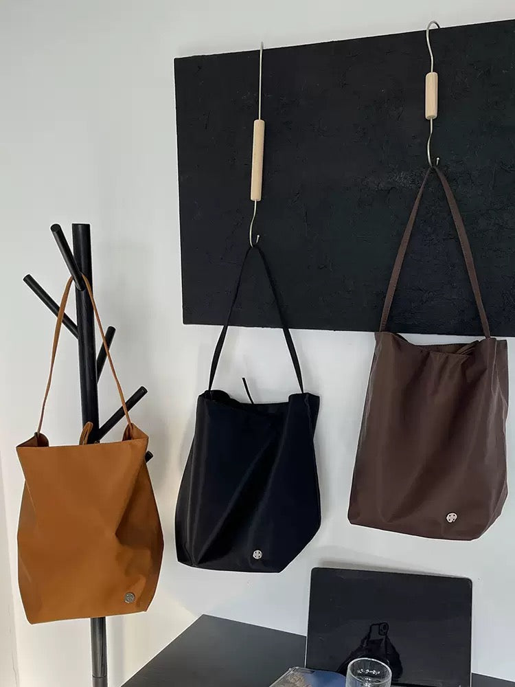 4890Women's handbag