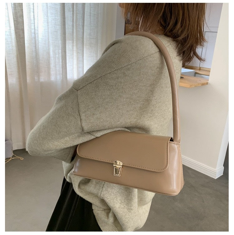 3379New shoulder bag