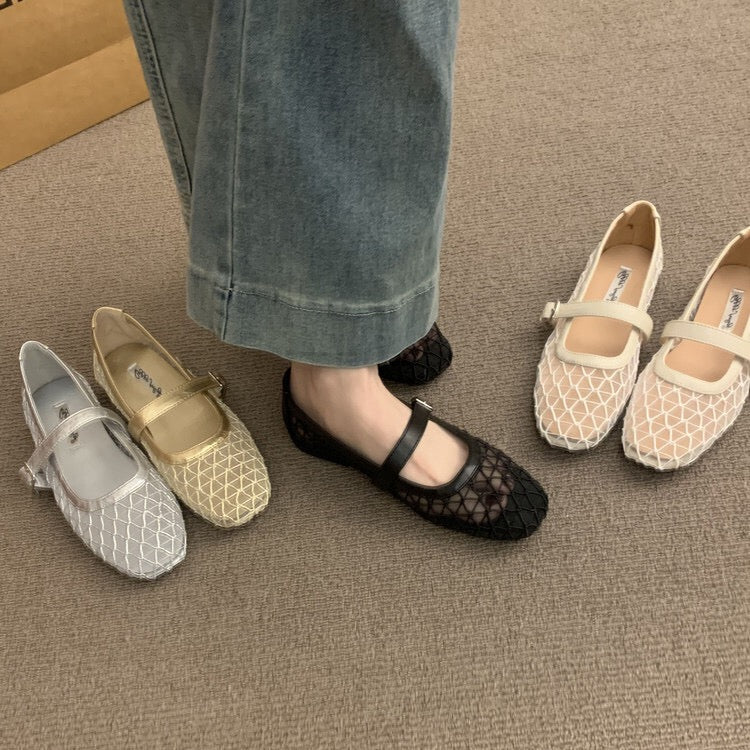 4208 Fashionable cut-out flats