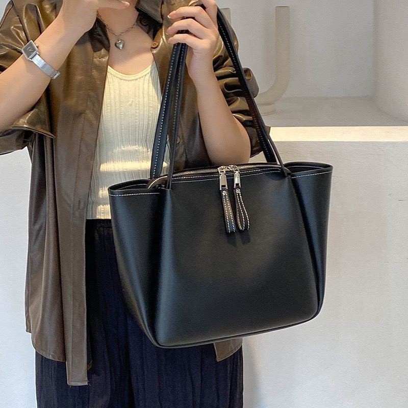 4070 Women's Tote bag