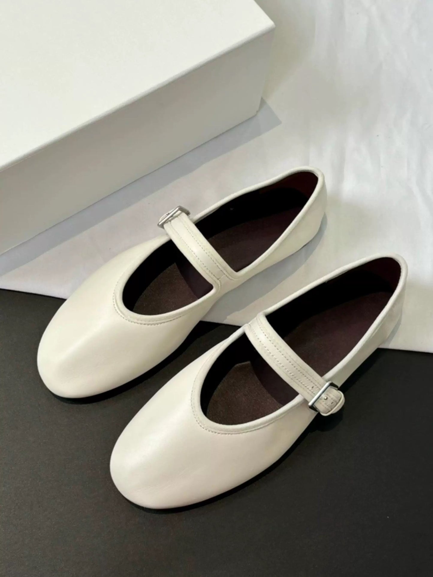4246 genuine leather women flats