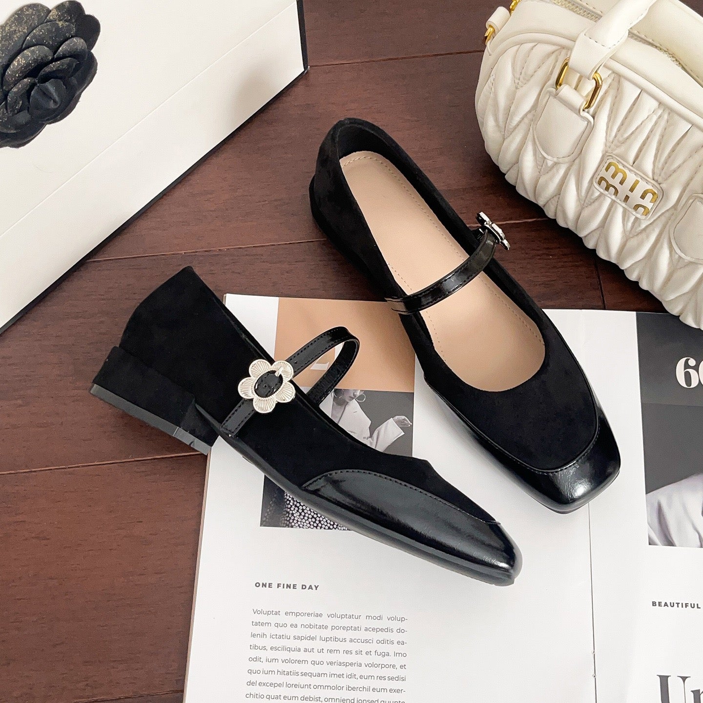 3935 Designer Women‘s Pumps