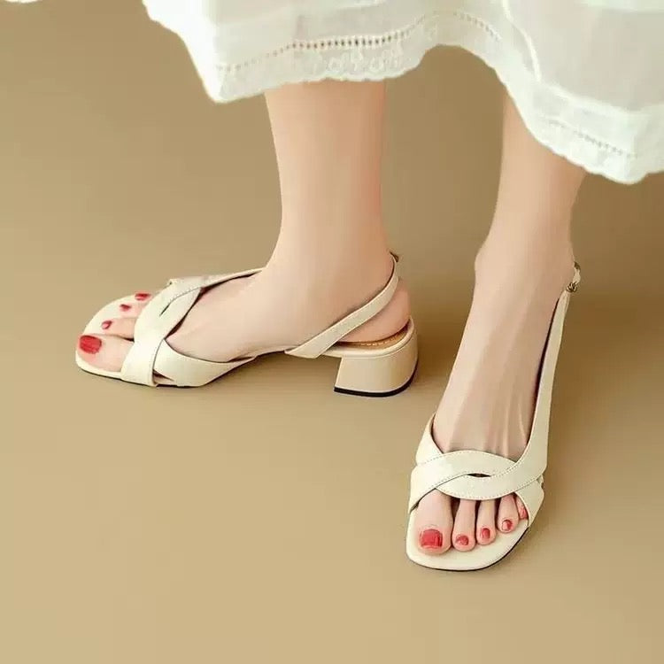 4733New sandals