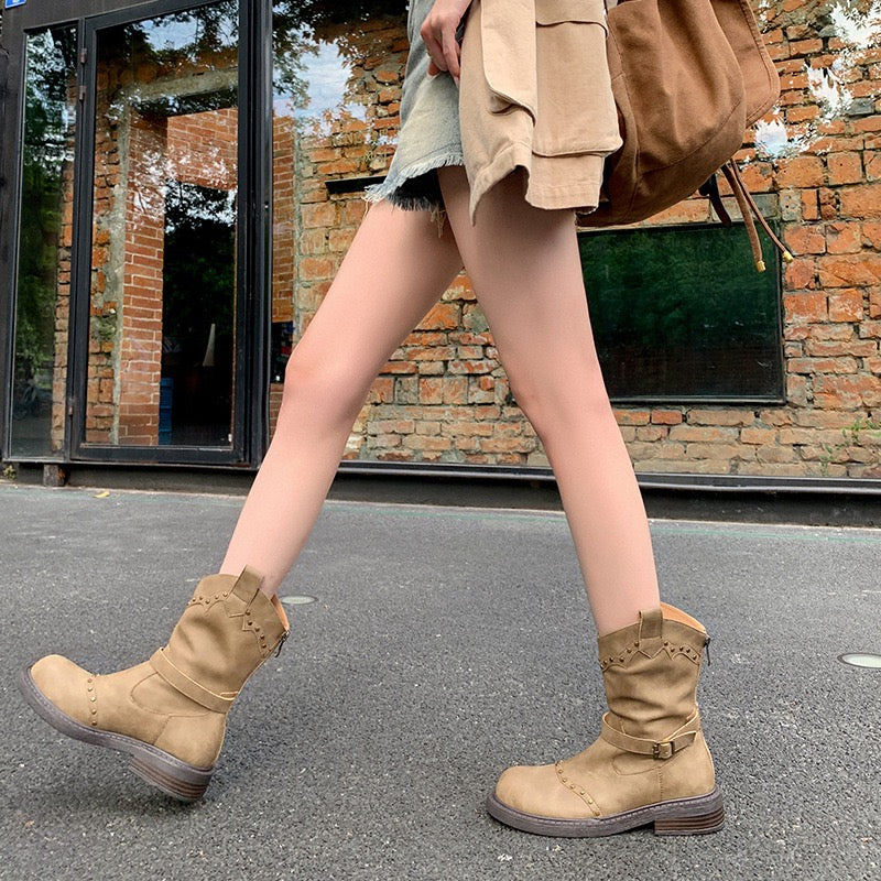 3265 Stud Boots