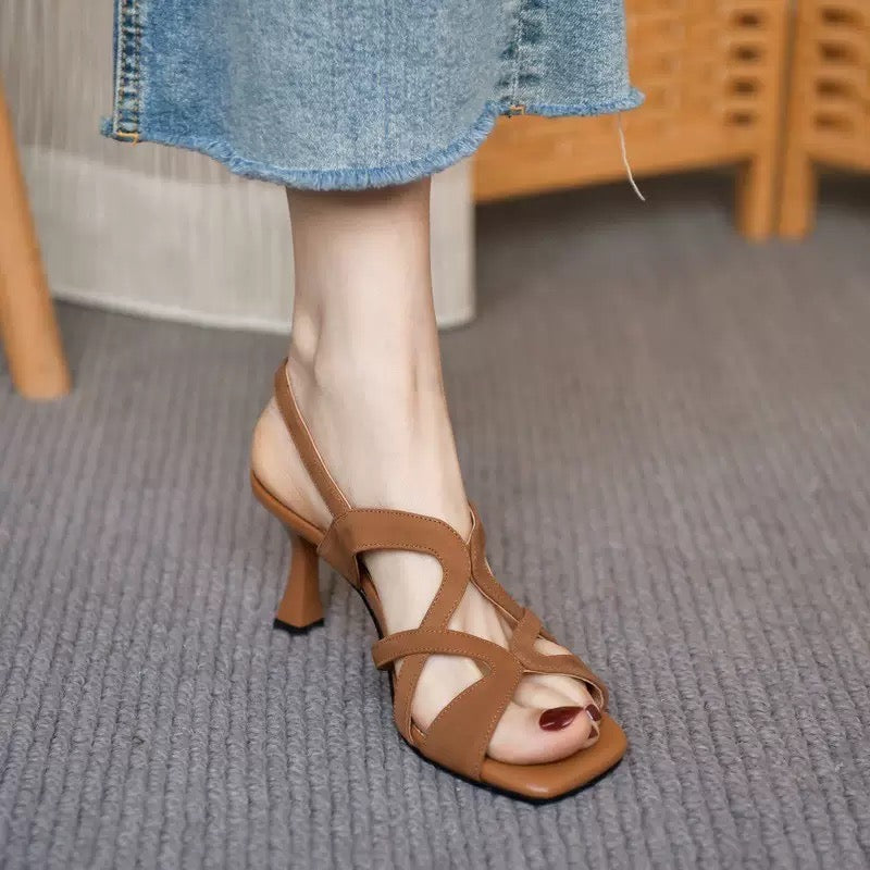 4864New high heels
