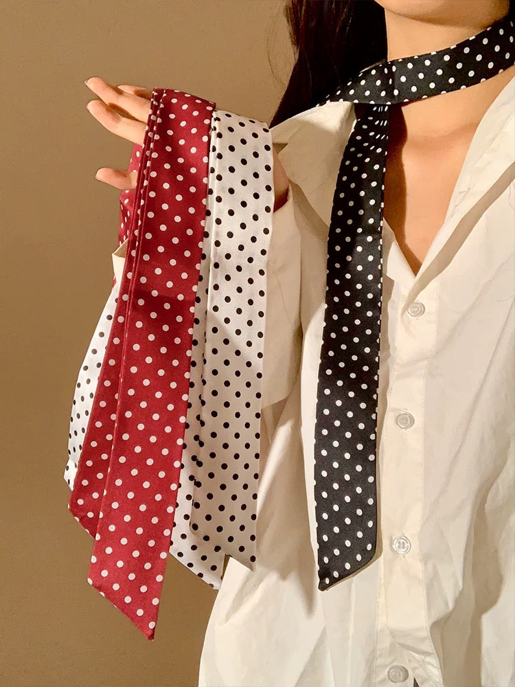 4557 silk twilly