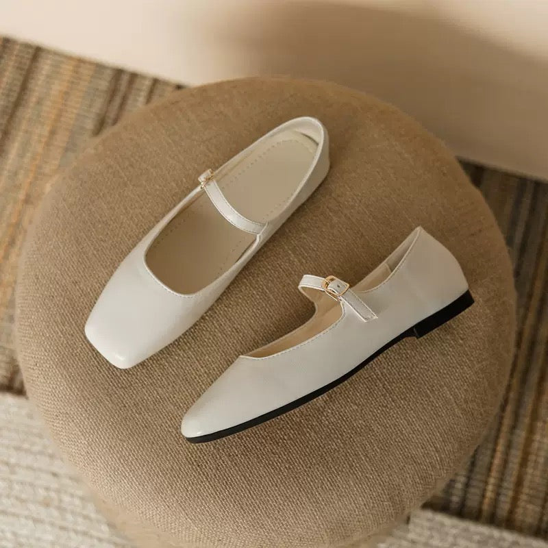 4876New shoes