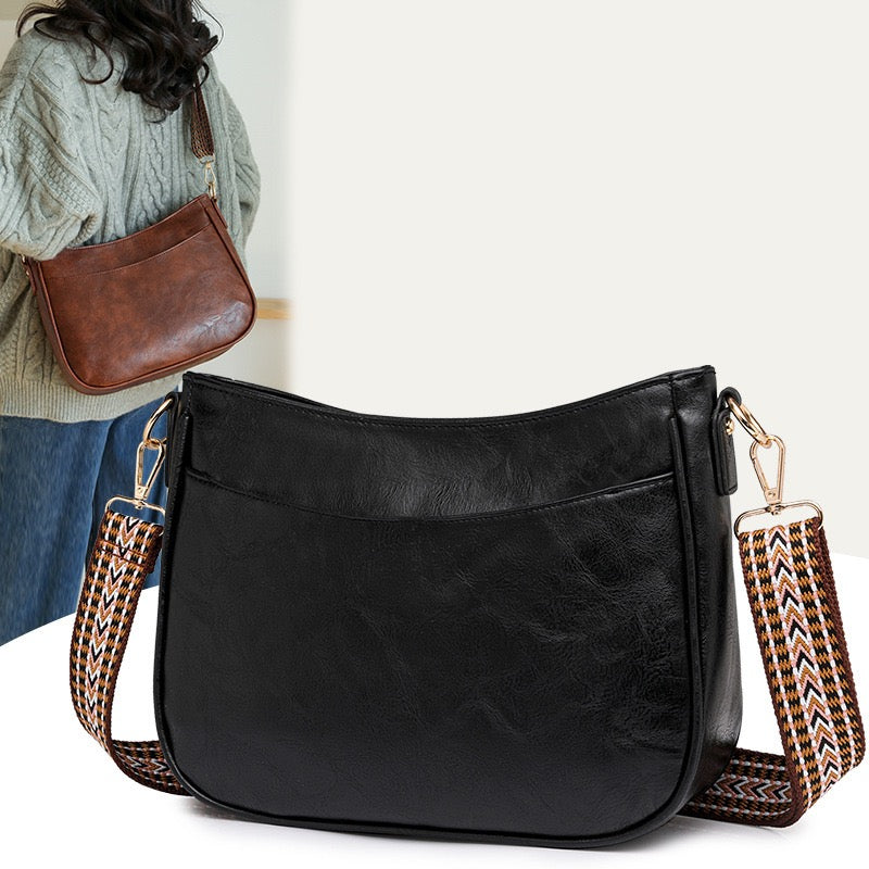 3675 Crossbody Bag
