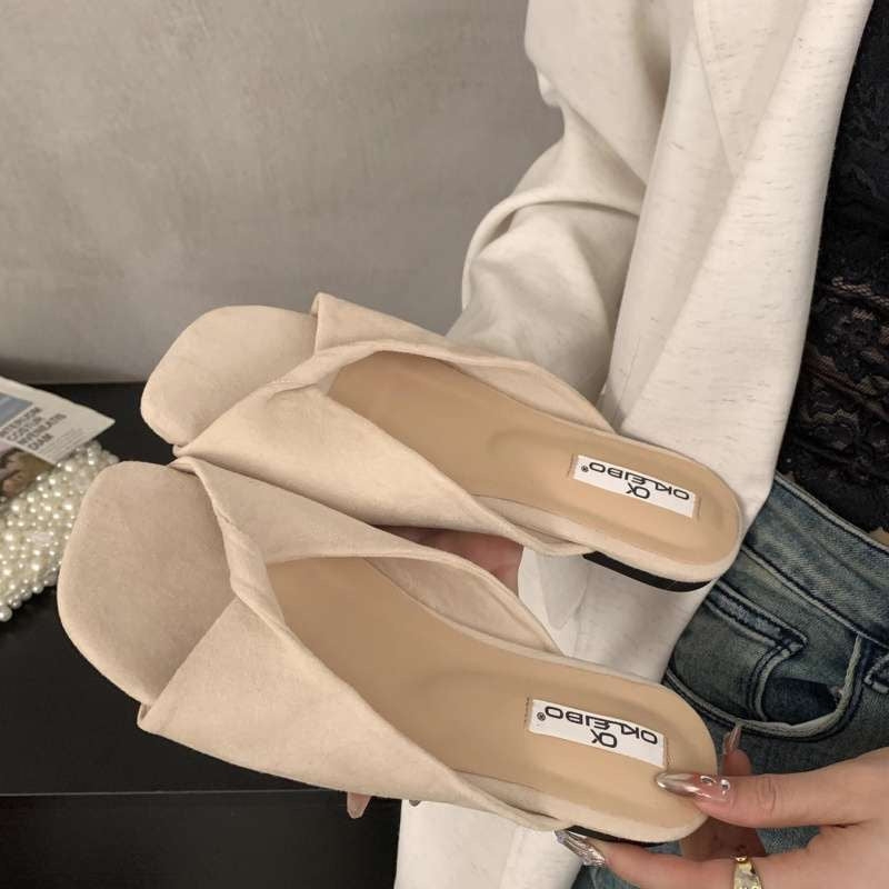 3956 Designer women's sandals