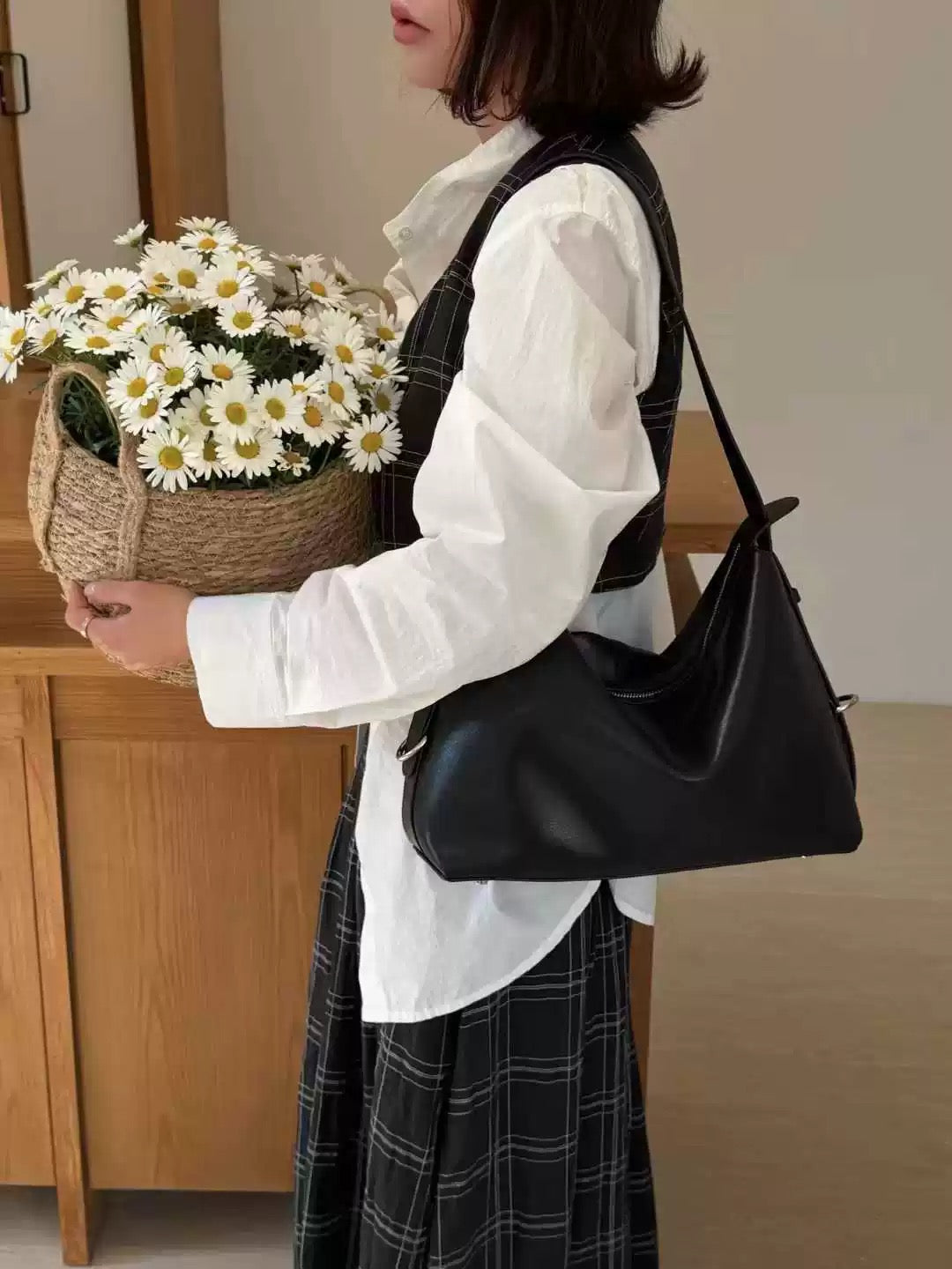 4767Fashionable handbag