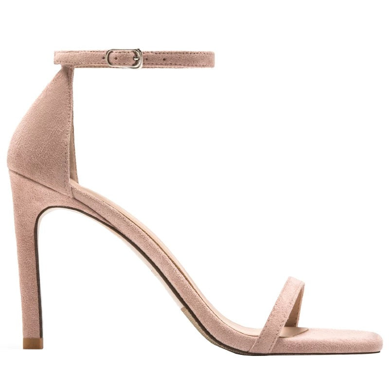 4464 patent leather sandals