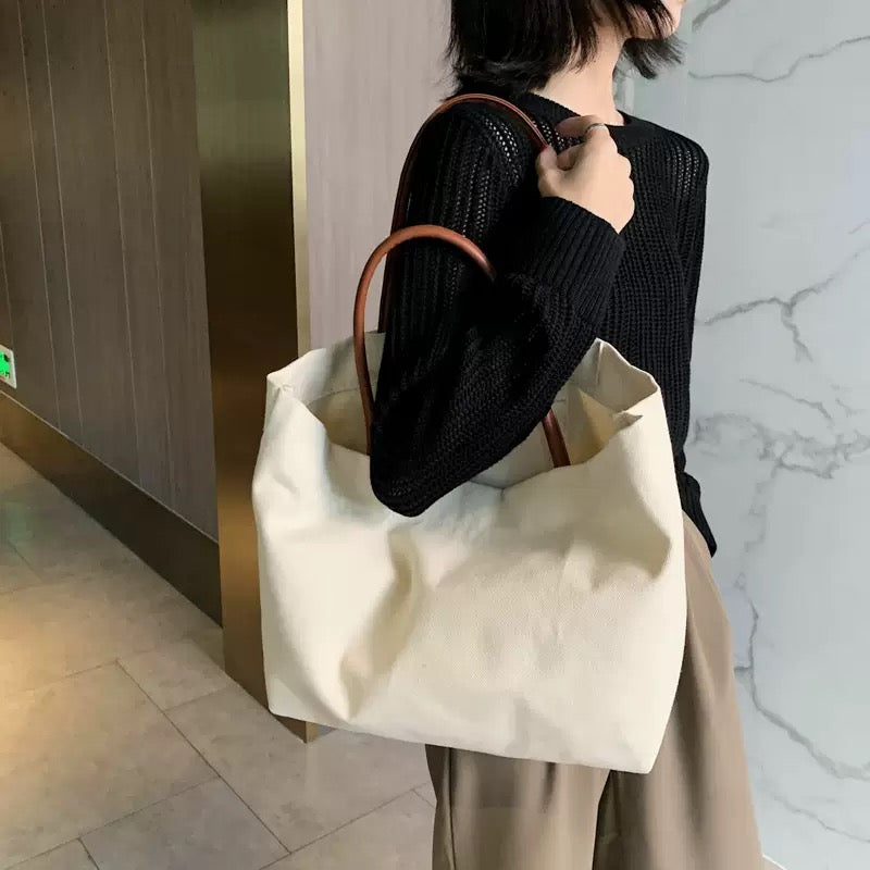 4540New handbag