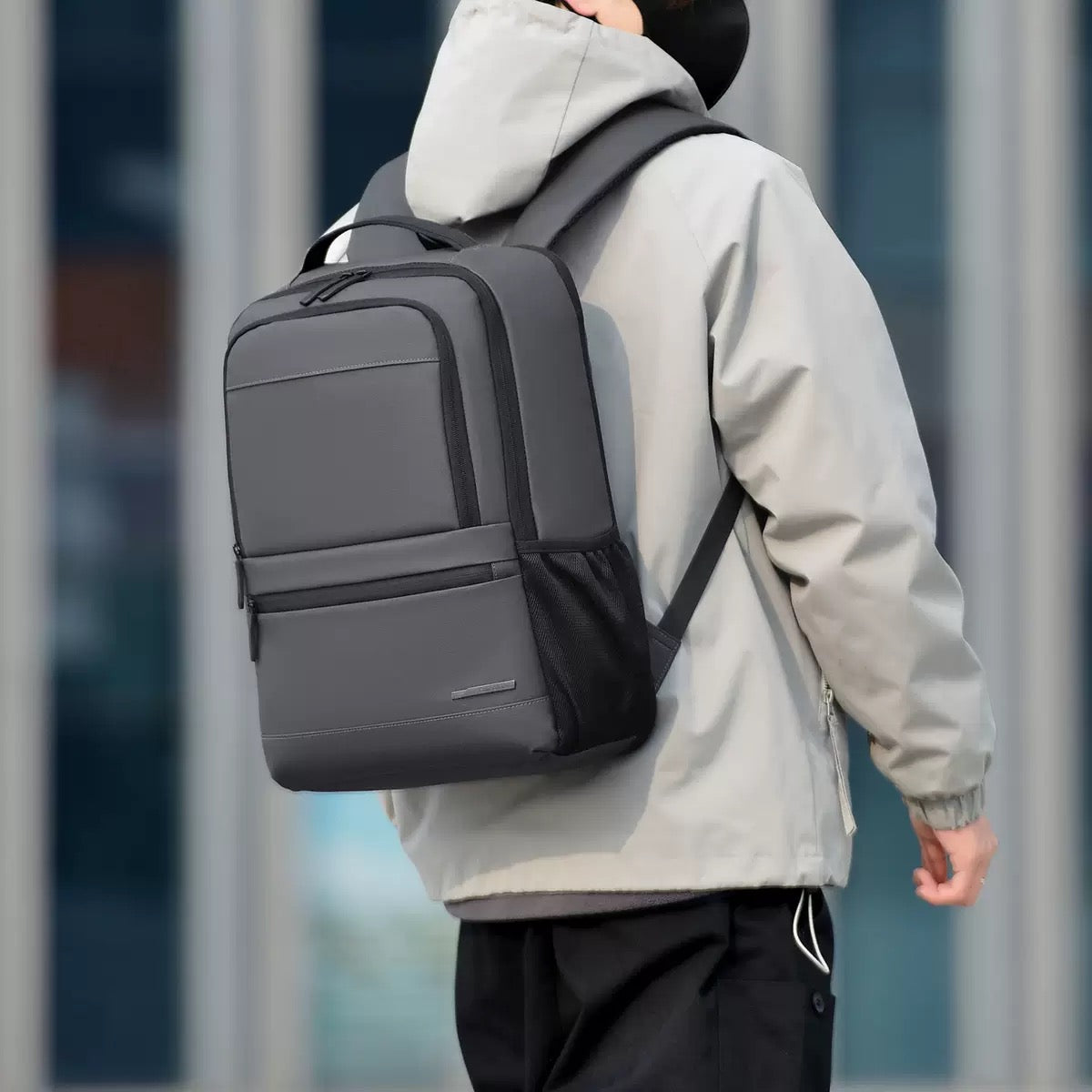 4707Leather backpack