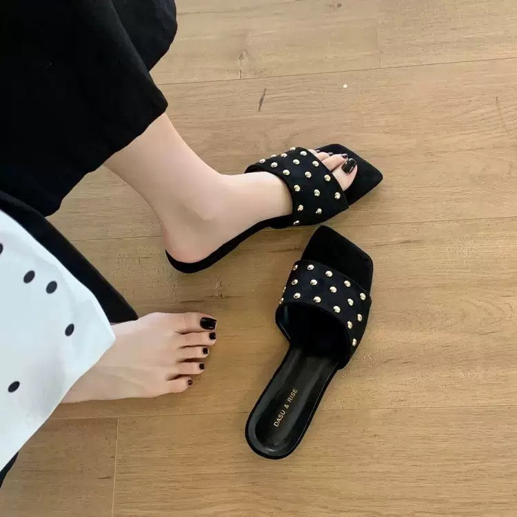 4728rivet slippers