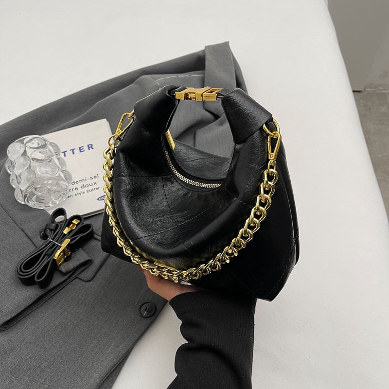 3993 Chain shoulder bag