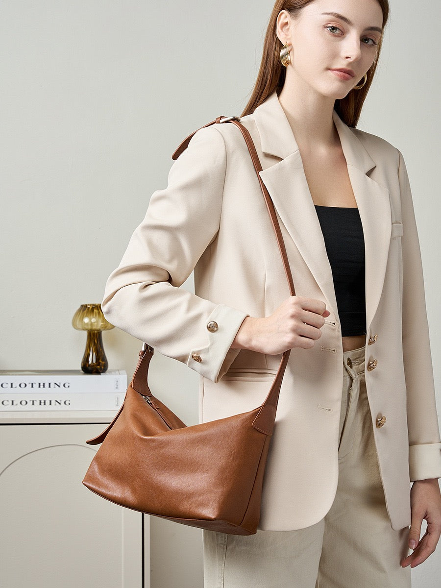 3943 Designer women's shoulder bag
