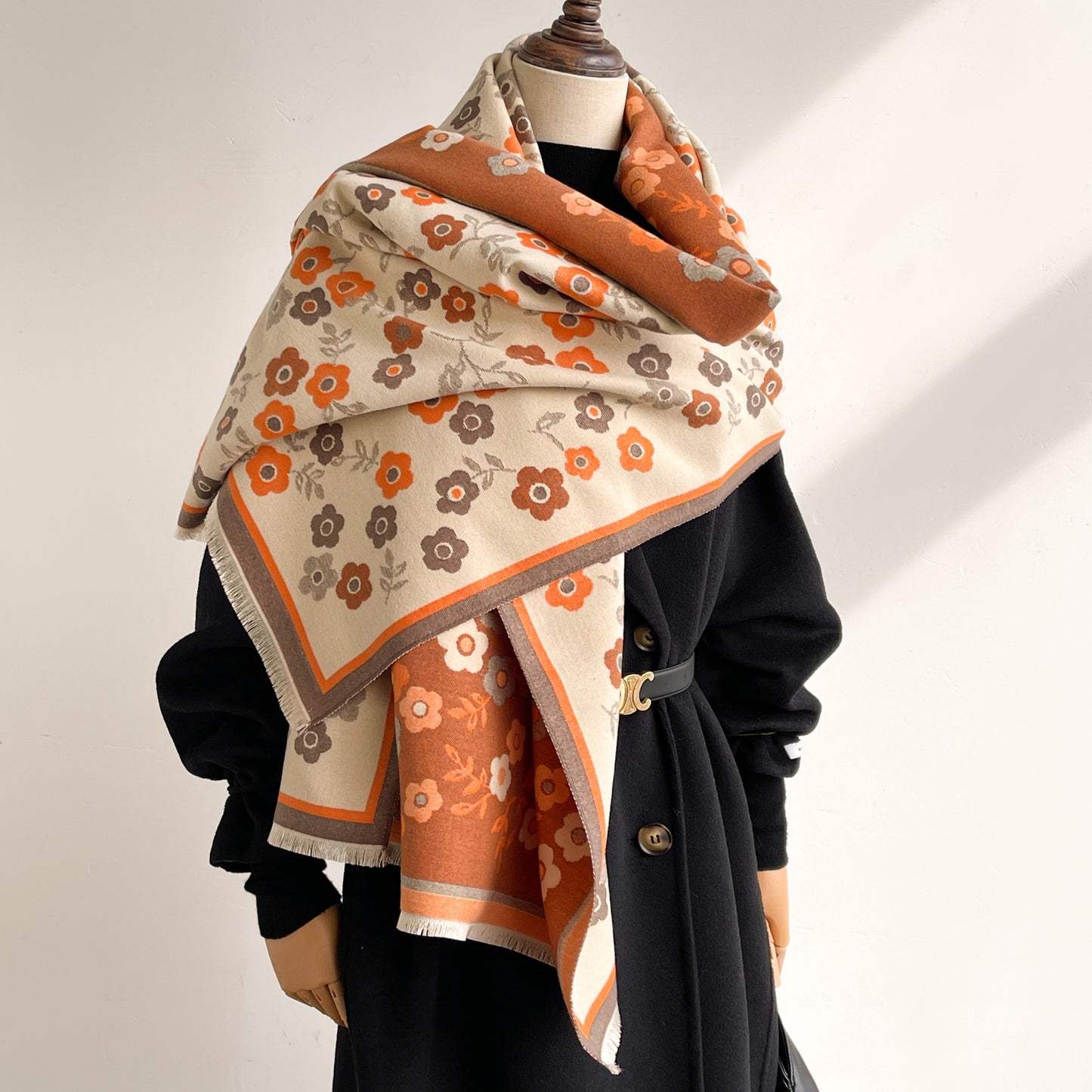 3322Women scarf