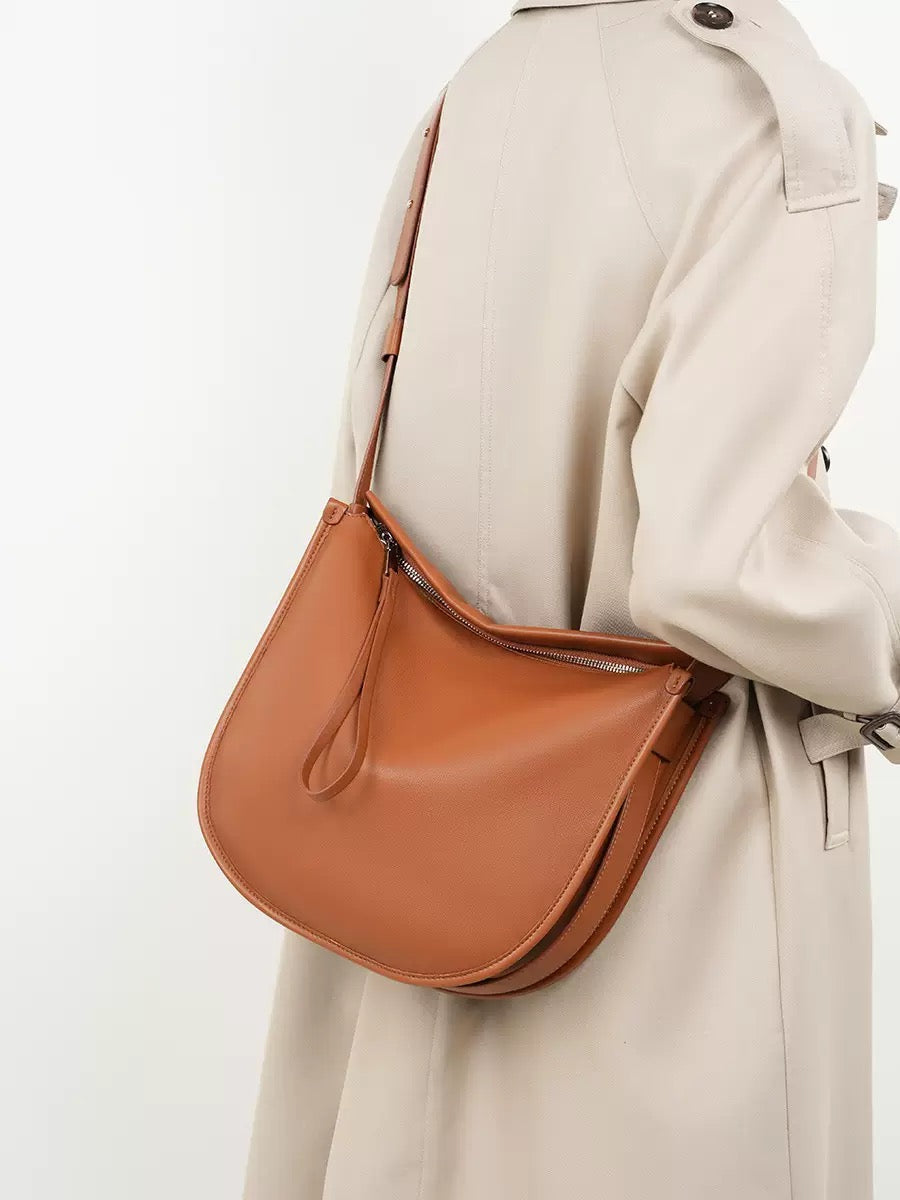 4785Real leather handbag