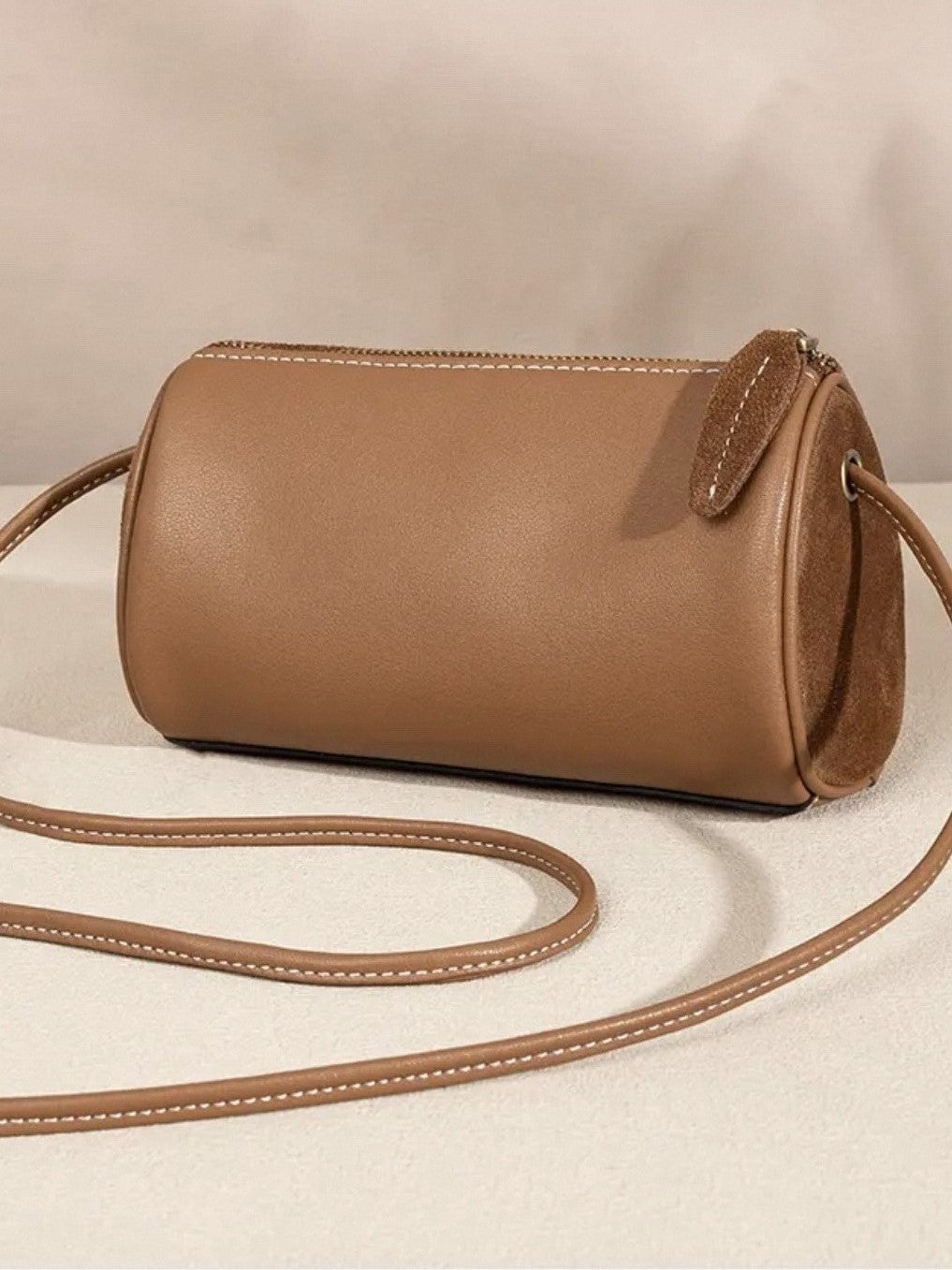 3412Classic messenger bag