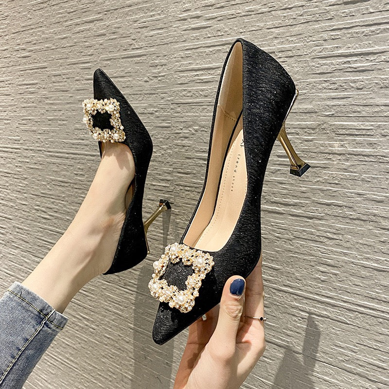 3266 High heels with diamonds