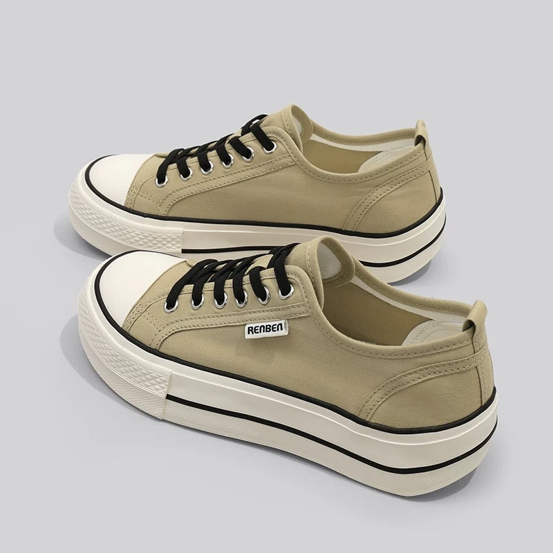 4895 canvas sneaker