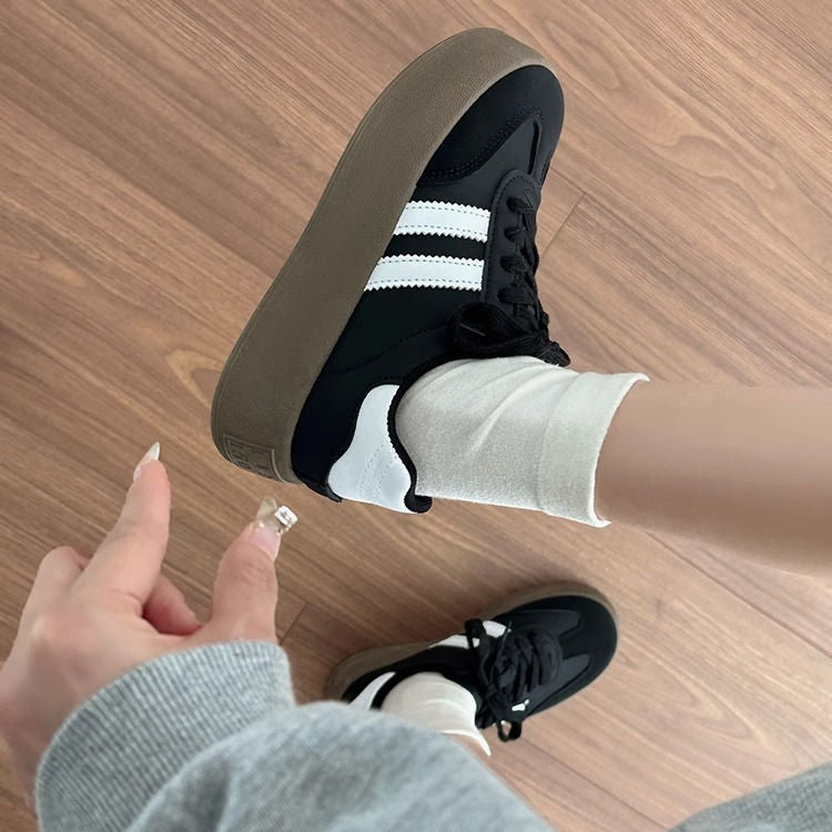 4022Women’s shoes