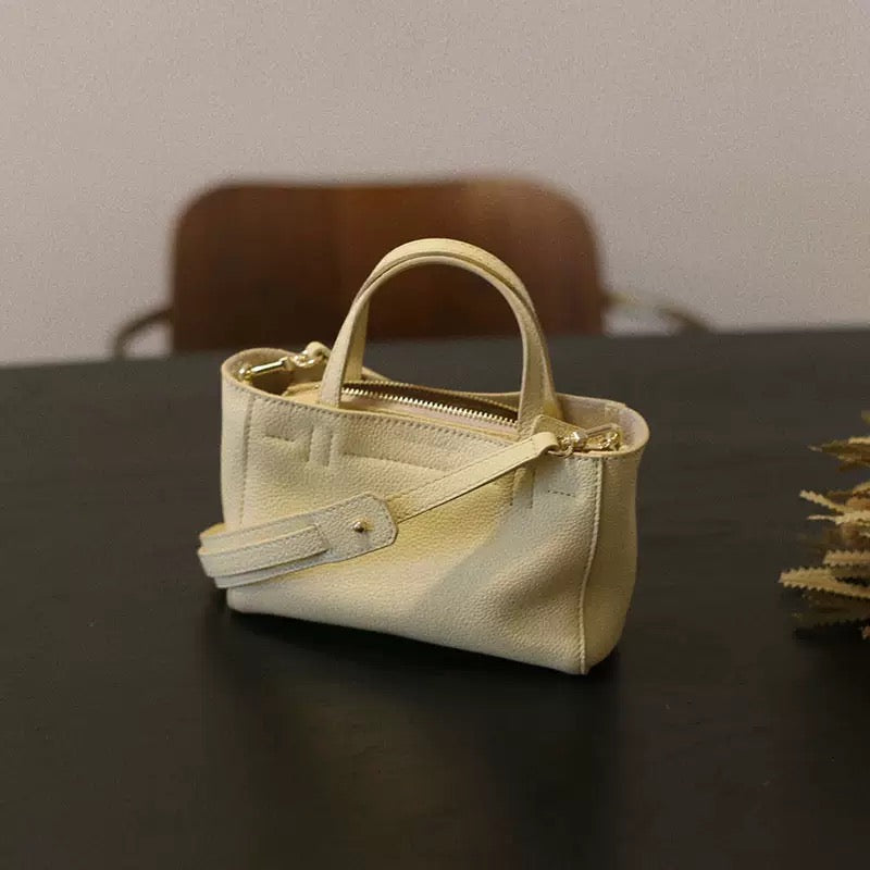 4916Fashionable handbag