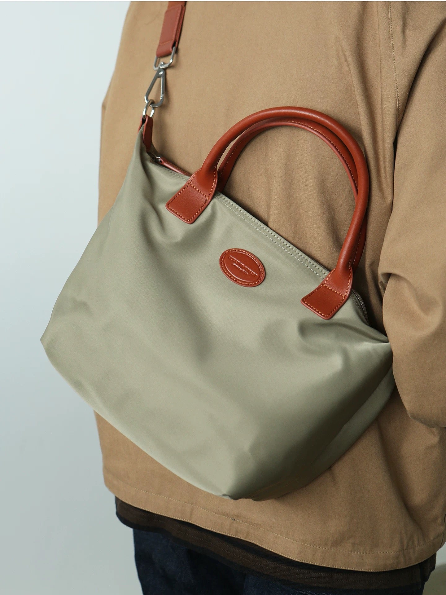 4548 canvas handbag