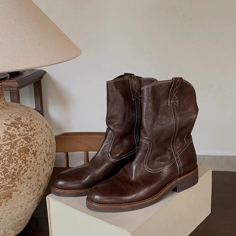 3193Classic booties