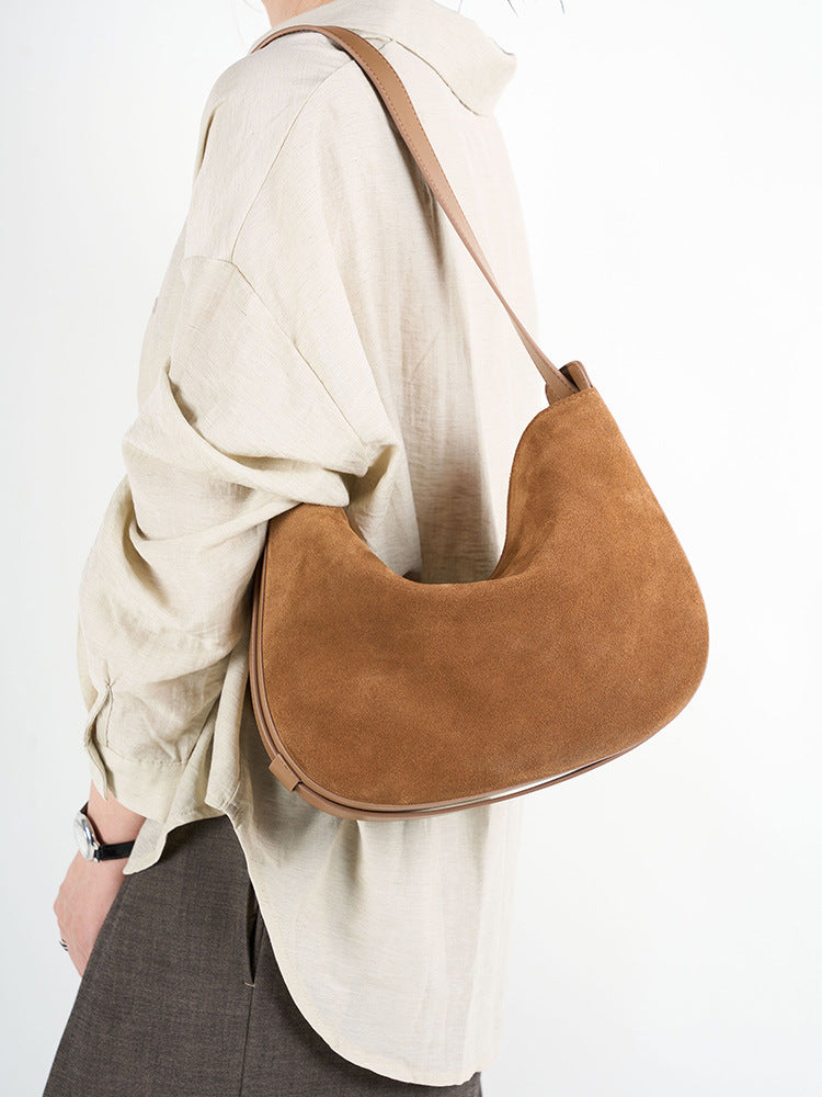 3897Women’s leather handbag