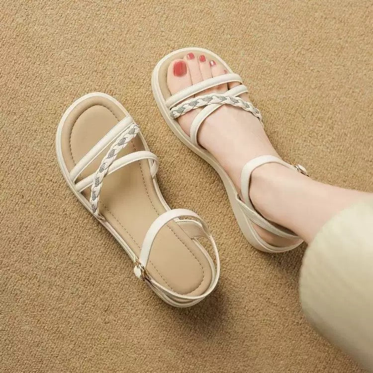 4781fashionable sandals