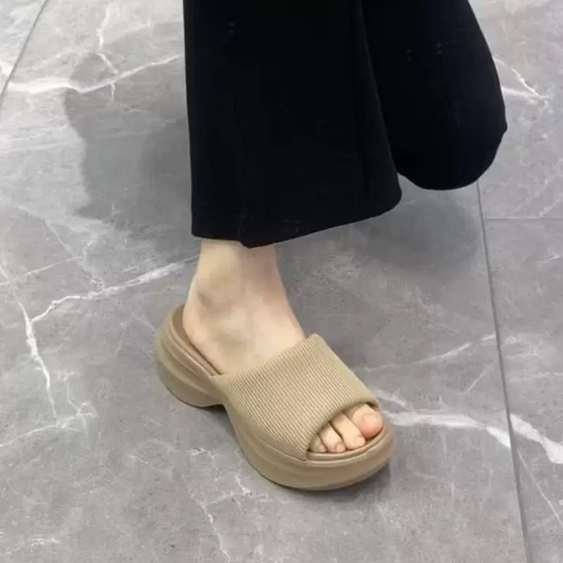 4700Summer slippers