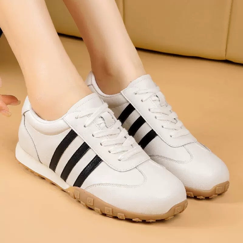 4530 genuine leather woen sneaker
