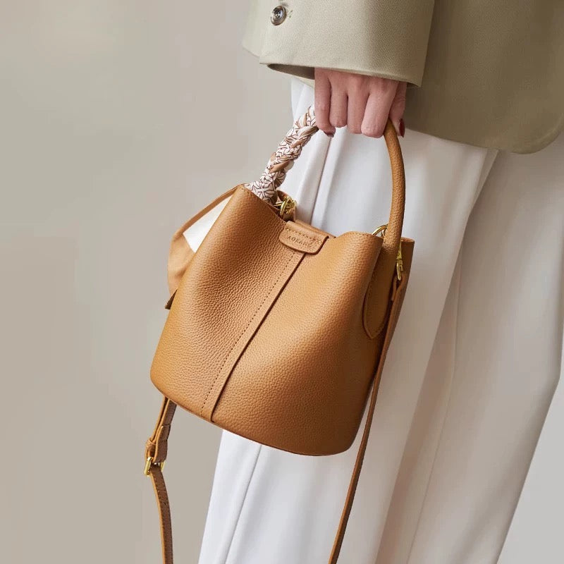 4411 genuine leather bucket bag