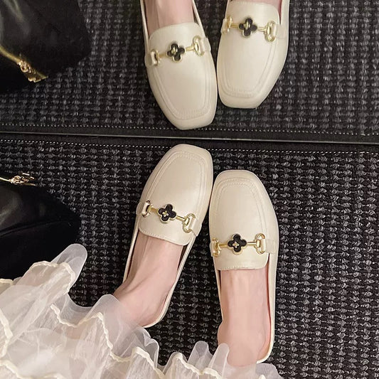3971 Fashionable slippers