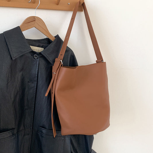 2046 fashion bucket handbag